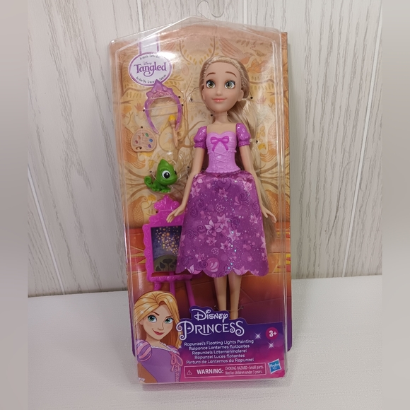 Disney Tangled Rapunzel floating lights painting with Rapunzel and Pascal. - Picture 4 of 7